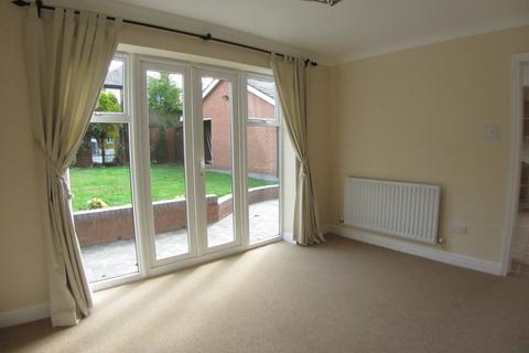 4 bedroom detached house to rent, Kinver Drive, Hagley, Stourbridge, DY9