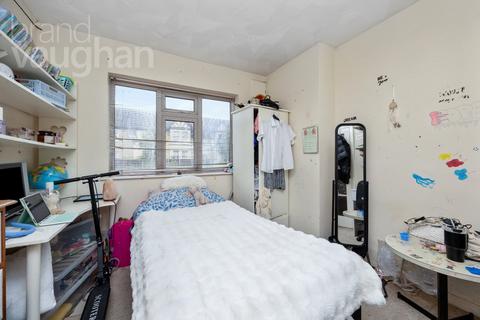 2 bedroom flat for sale, Rectory Close, Glebe Villas, Hove, East Sussex, BN3