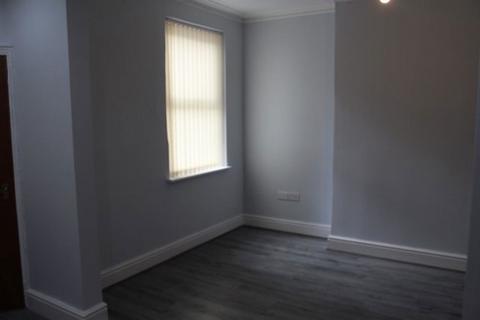 4 bedroom house to rent, Blantyre Road, Liverpool