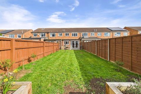 28 Compton Close, Corse, Gloucester, GL19 3RP