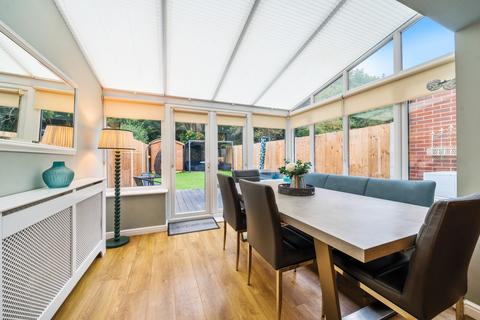 9 Sime Close, Guildford, GU3 3ED