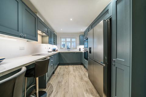 9 Sime Close, Guildford, GU3 3ED