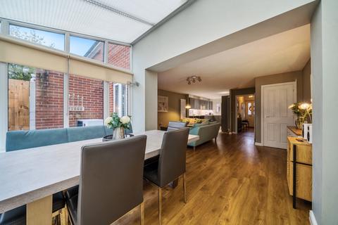 9 Sime Close, Guildford, GU3 3ED