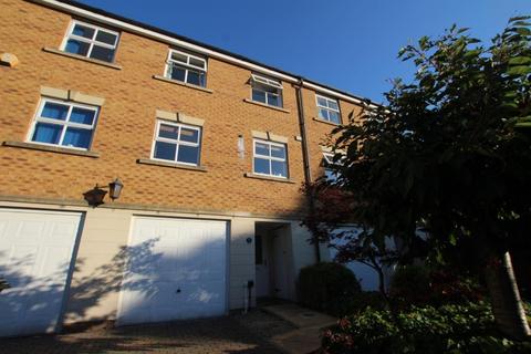 6 bedroom terraced house to rent, Lancelot Road, Bristol BS16