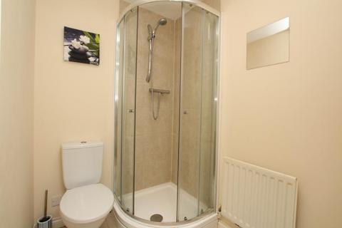 6 bedroom terraced house to rent, Lancelot Road, Bristol BS16