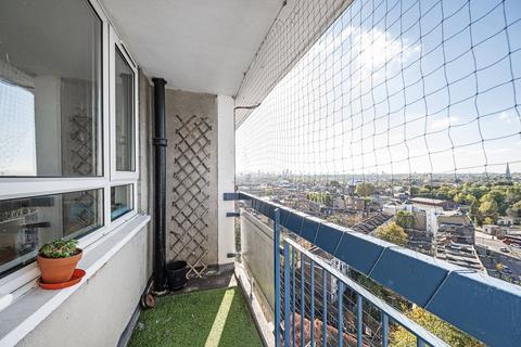 2 bedroom flat for sale, Cazenove Road, Stoke Newington, London, N16