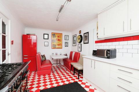45 Brindley Close, Sheffield, S8 8PX