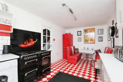 45 Brindley Close, Sheffield, S8 8PX