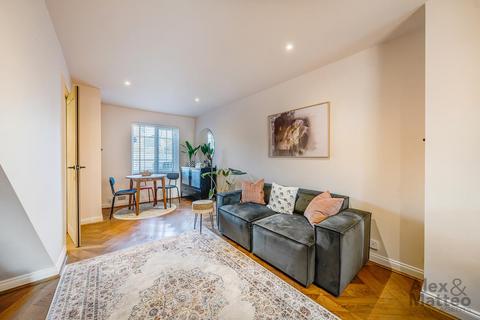 16 Goodwin Close, London, SE16 3TR