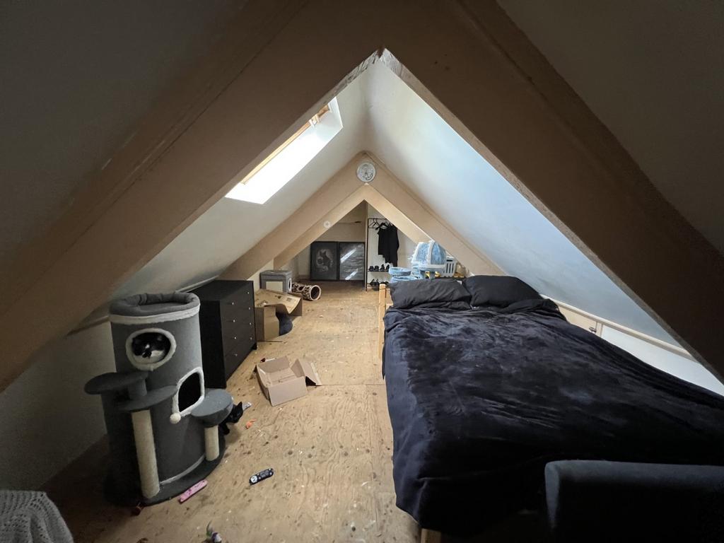 Attic Conversion/3rd Bedroom