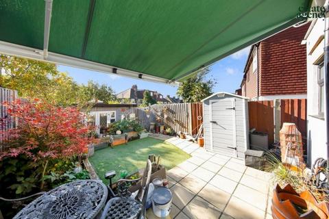 45 Mapleton Road, London, E4 6XJ
