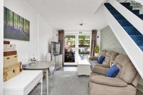 45 Mapleton Road, London, E4 6XJ