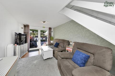 45 Mapleton Road, London, E4 6XJ