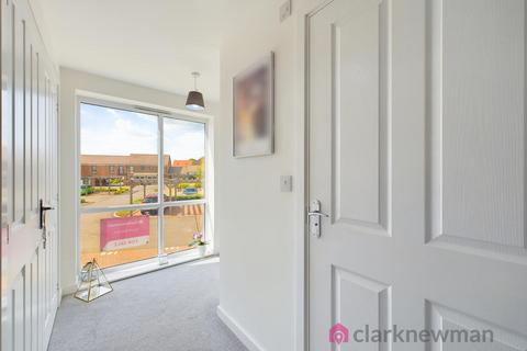 14 Myrtle Close, Harlow, CM17 0GB