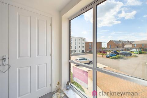 14 Myrtle Close, Harlow, CM17 0GB