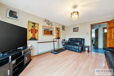 3 bedroom end of terrace house for sale, Linnet Close, Thamesmead