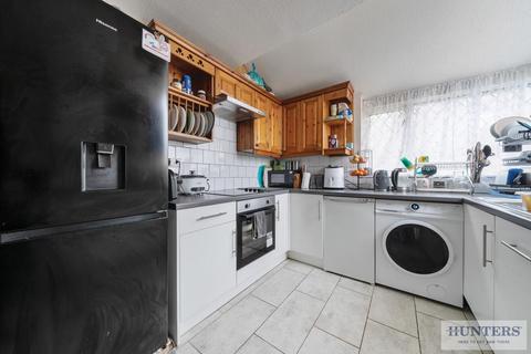 55 Linnet Close, London, SE28 8HY