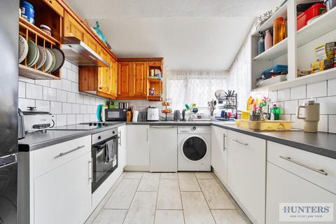 55 Linnet Close, London, SE28 8HY