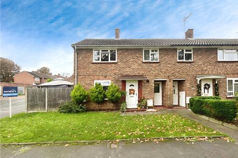 7 Brook Green, Bracknell, RG42 1UX