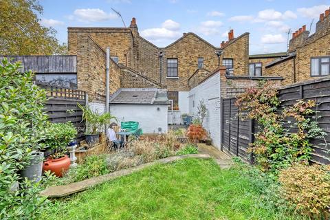 94 Old Ford Road, London, E2 9PW