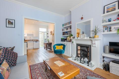 4 bedroom terraced house for sale, Marmion Road, London SW11