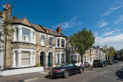 4 bedroom terraced house for sale, Marmion Road, London SW11