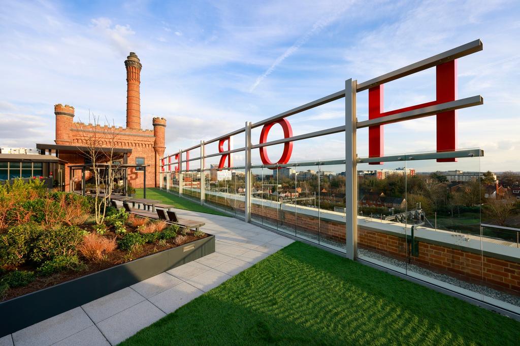 Residents&#39; Rooftop Terrace