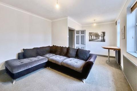 2 bedroom flat for sale, Victoria Terrace, Bedlington, Northumberland, NE22 5QB