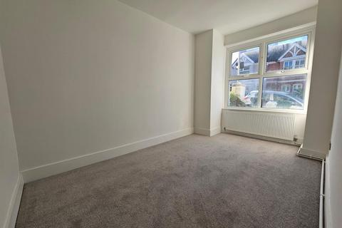 2 bedroom flat to rent, Sandown Road, Brighton