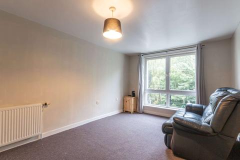 3 bedroom flat share to rent, 2831L – Clovenstone Drive, Edinburgh, EH14 3BE