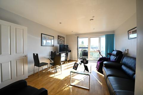 1 bedroom retirement property for sale, Squirrels Heath Lane, Romford RM2