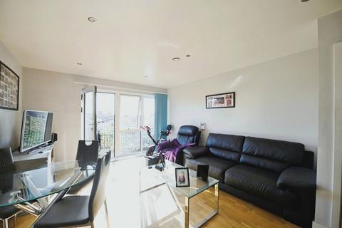 1 bedroom retirement property for sale, Squirrels Heath Lane, Romford RM2