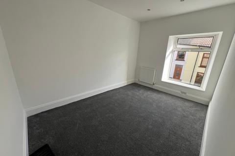 15 David Street, Tonypandy, CF40 2AU