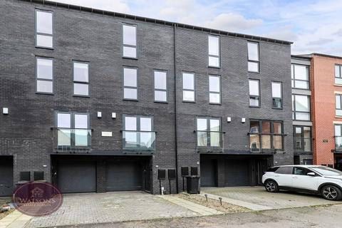 4 bedroom townhouse for sale, Old Brewery Yard, Kimberley, Nottingham, NG16