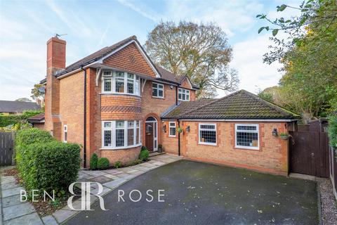 4 bedroom detached house for sale, Orchard Drive, Whittle-Le-Woods, Chorley