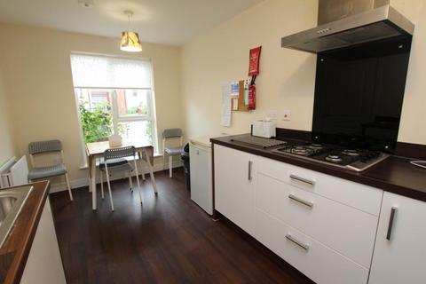 6 bedroom terraced house to rent, Wider Mead, Stoke Gifford BS16