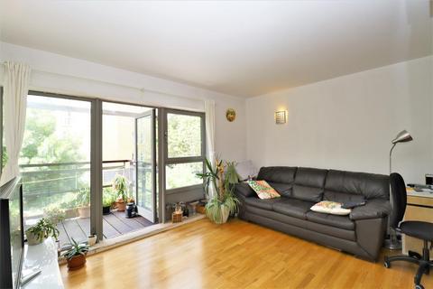 2 bedroom apartment to rent, Hutchings Wharf, Canary Wharf, E14