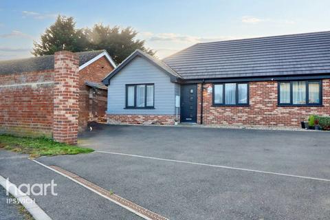 8 Ballater Close, Ipswich, IP1 6LL