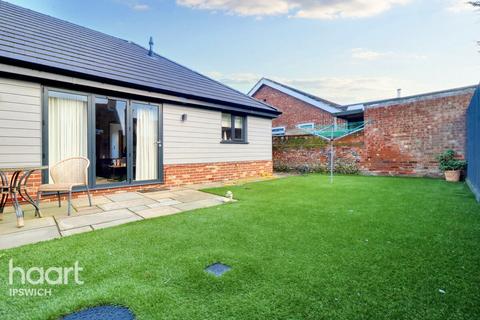 8 Ballater Close, Ipswich, IP1 6LL