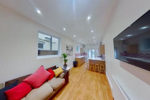 5 bedroom private hall to rent, Victory Road, Portsmouth, Portsmouth