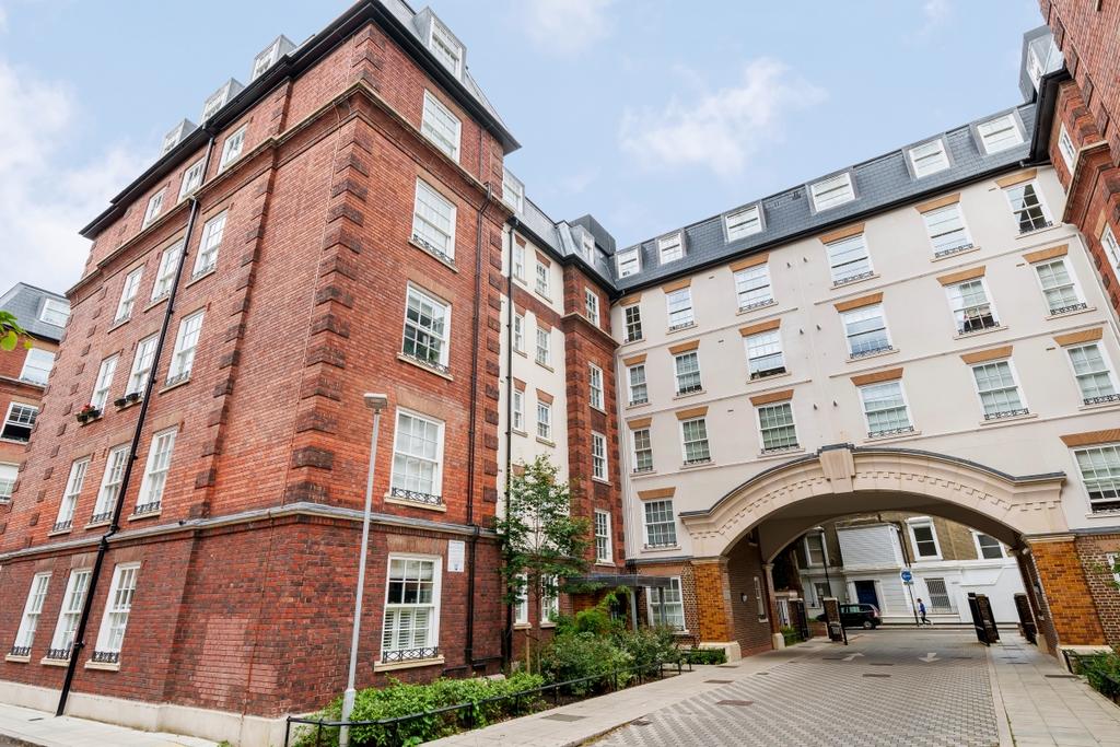 Garland Court