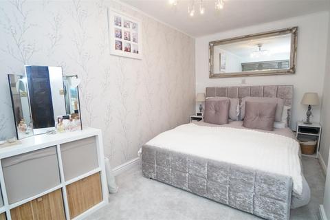5 Greencroft Close, Idle, Bradford, BD10 8XD