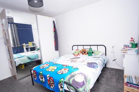 5 Greencroft Close, Idle, Bradford, BD10 8XD