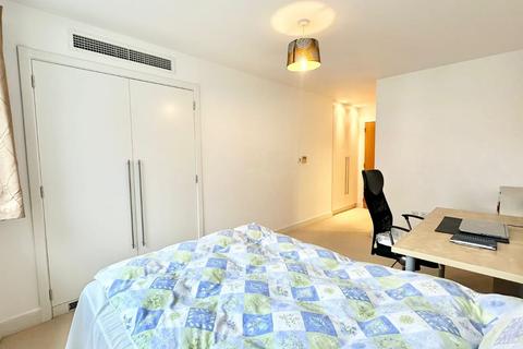 2 bedroom apartment for sale, The Galley, Basin Approach, London E16