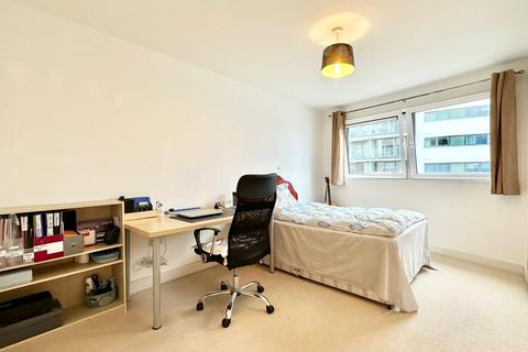 2 bedroom apartment for sale, The Galley, Basin Approach, London E16