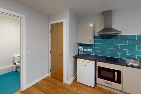 Studio to rent, Queen Street, Sheffield S1