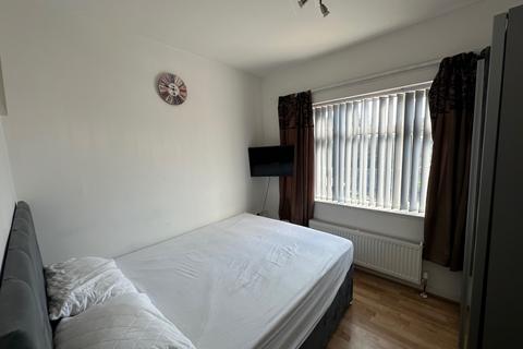 1 bedroom flat to rent, Eccles New Road, Salford M5