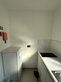 1 bedroom flat to rent, Eccles New Road, Salford M5