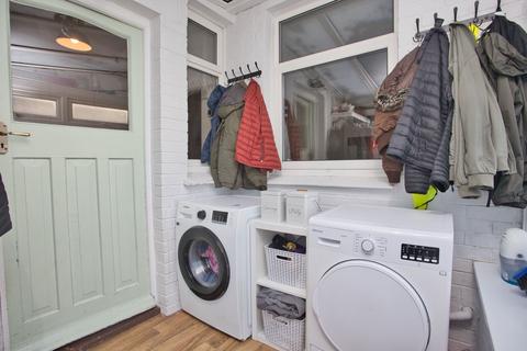 13 Church Hill, Shepherdswell, Dover, CT15 7NR