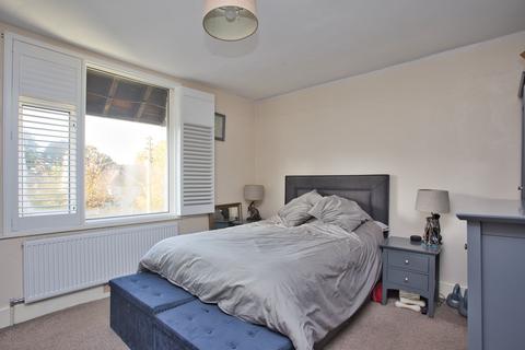 13 Church Hill, Shepherdswell, Dover, CT15 7NR